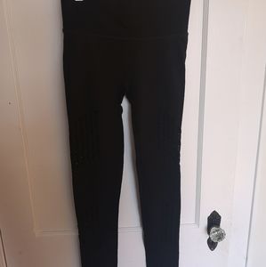🍍3 for 25 🍍Victoria's Secret Sports leggings